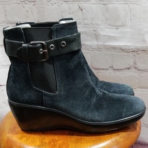 Sperry Charcoal Brushed Suede Wedge Boots